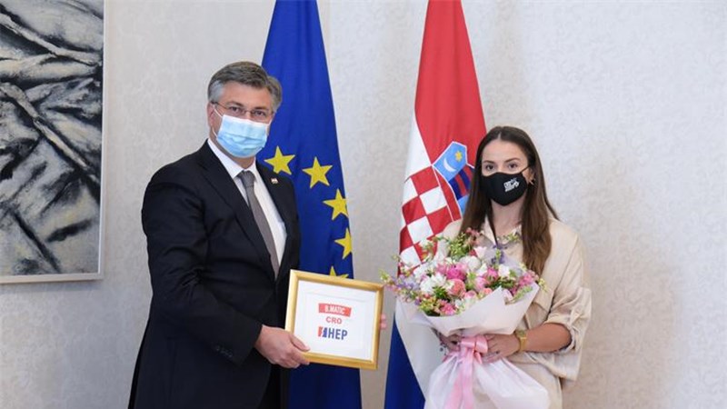 Predsjednik Vlade Plenković sa svjetskom prvakinjom u judu Barbarom Matić
